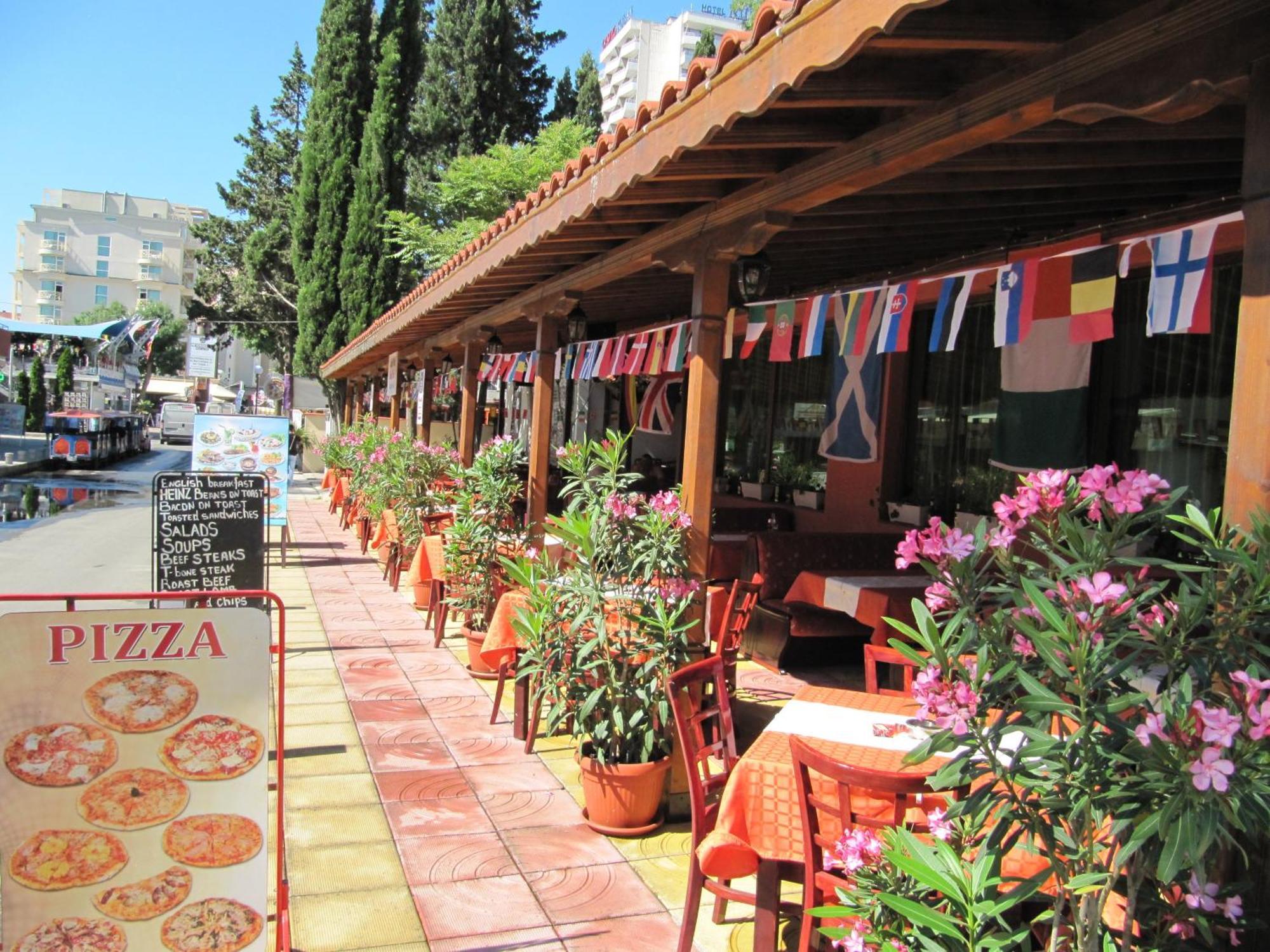 Maverick Hotel Sunny Beach Eksteriør billede