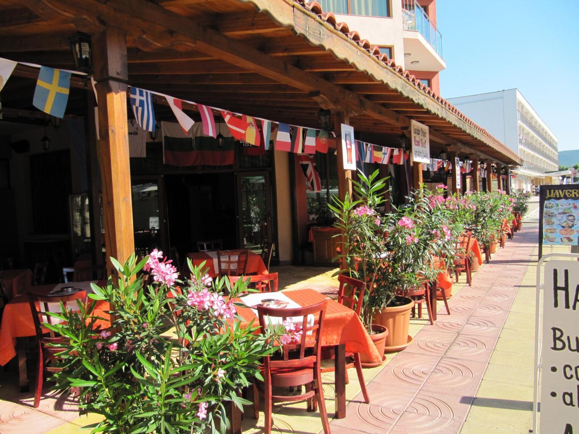 Maverick Hotel Sunny Beach Eksteriør billede