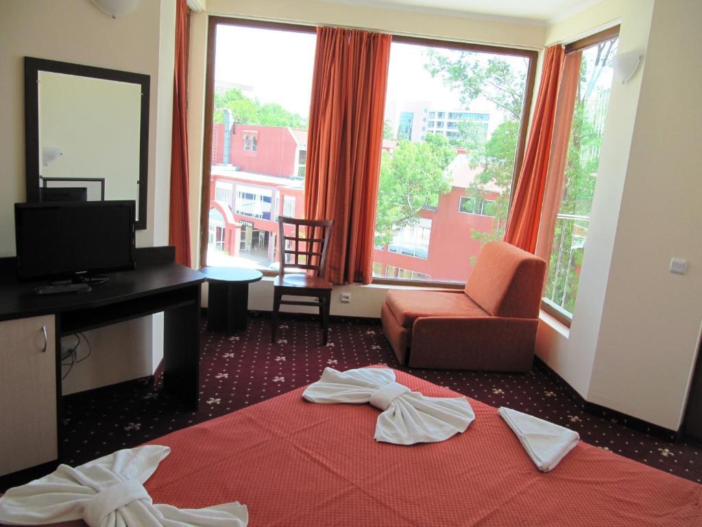 Maverick Hotel Sunny Beach Værelse billede