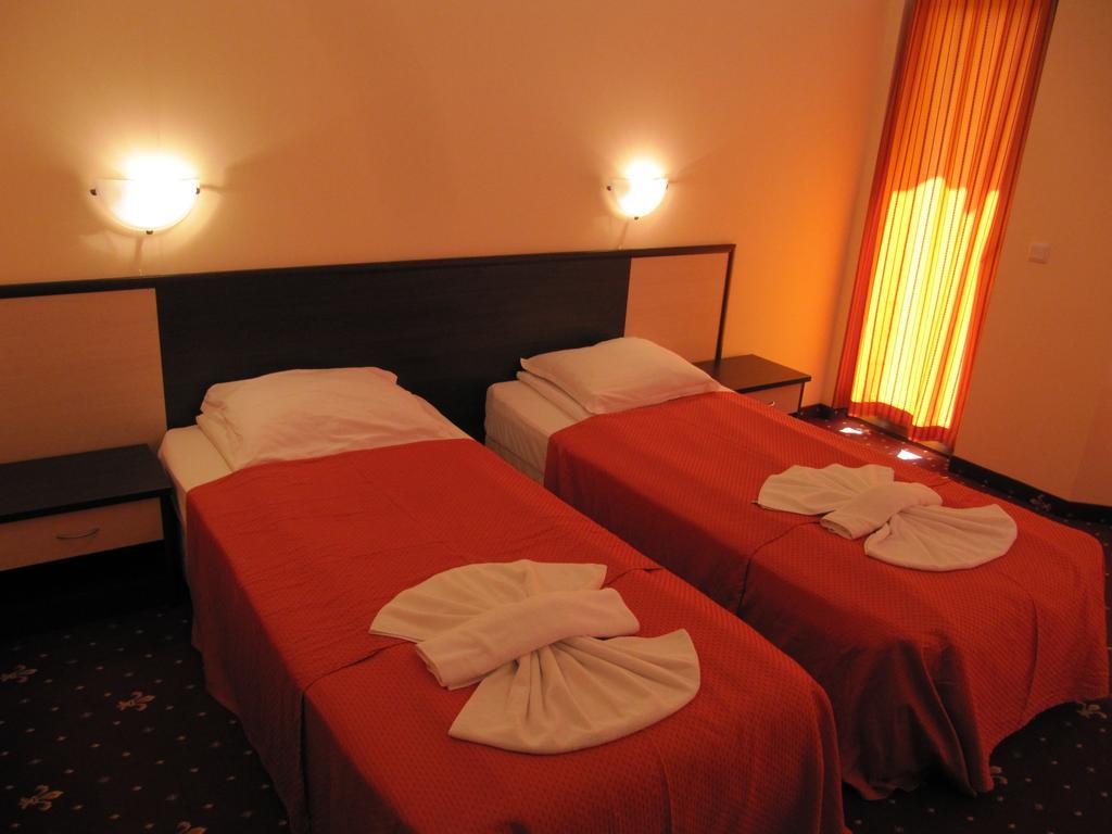 Maverick Hotel Sunny Beach Værelse billede